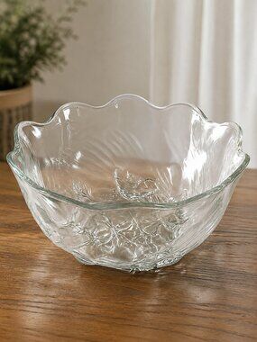 Vintage Clear Pressed Glass Floral Bowl Scalloped Candy Dish 6.5" Decor